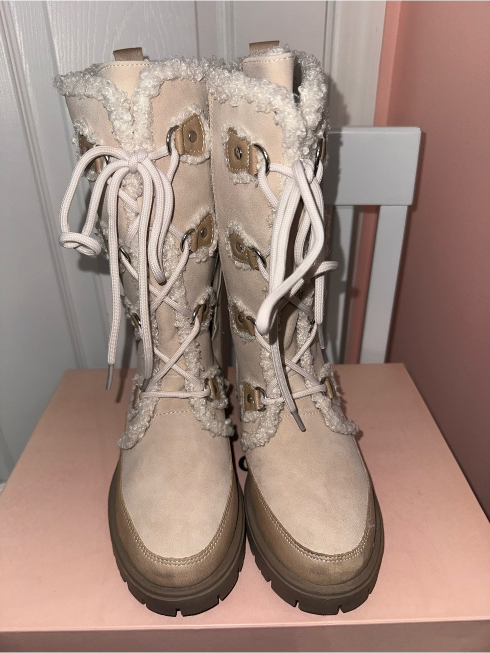 BCBG Girls Cream Sherpa-Lined Lace-Up Winter Boots